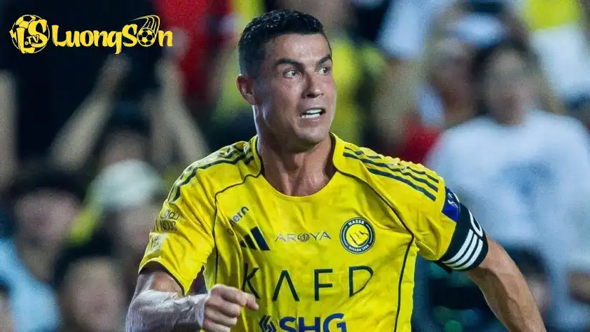 Ronaldo được cho là có thể trở về châu Âu thi đấu (Ảnh: GOAL).