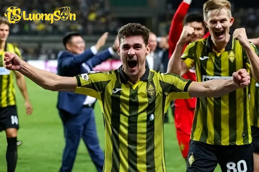 Kairat Almaty bất ngờ giành chiến thắng trước Celtic qua đó có được tấm vé vào vòng bảng C1 châu Âu. Ảnh: AFP