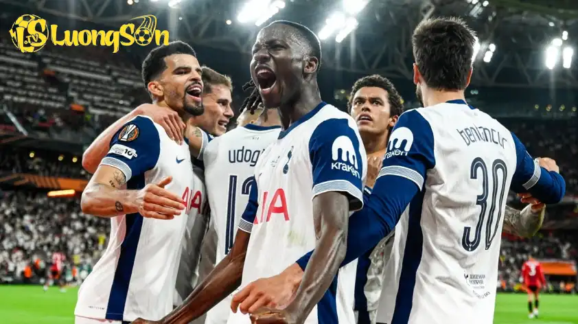 Tottenham quá vượt trội so với Doncaster. (Ảnh: Internet) Tottenham quá vượt trội so với Doncaster. (Ảnh: Internet)