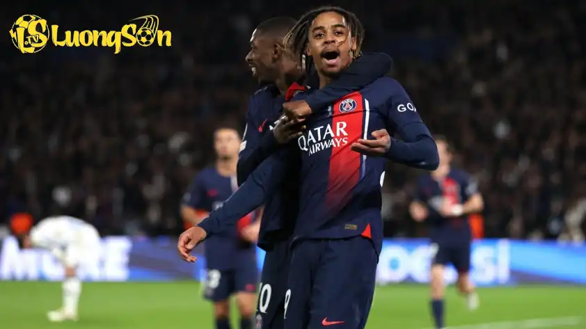 PSG được dự đoán sẽ tìm lại chiến thắng và đòi lại ngôi đầu bảng xếp hạng. PSG được dự đoán sẽ tìm lại chiến thắng và đòi lại ngôi đầu bảng xếp hạng.