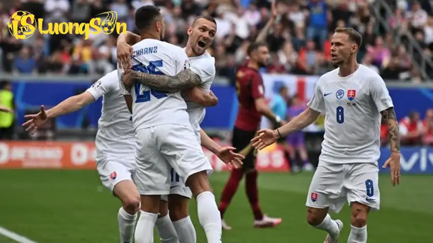 Slovakia đang tràn đầy hưng phấn sau chiến thắng trước Đức. (Ảnh: Internet) Slovakia đang tràn đầy hưng phấn sau chiến thắng trước Đức. (Ảnh: Internet)