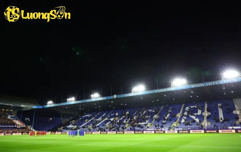 Người hâm mộ đã tẩy chay các trận đấu gần đây của Sheffield Wednesday (Ảnh: The Sun). Người hâm mộ đã tẩy chay các trận đấu gần đây của Sheffield Wednesday