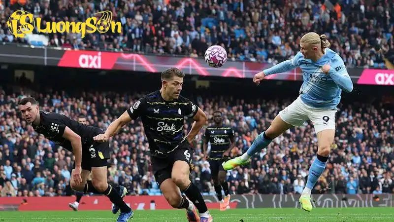 Haaland đã có màn trình diễn hay trước Everton